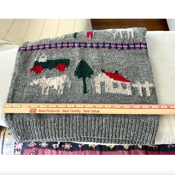Vintage Wool Sweater Vest with Farm Graphics by Woodward & Lothrop - S - Picture 7 of 8